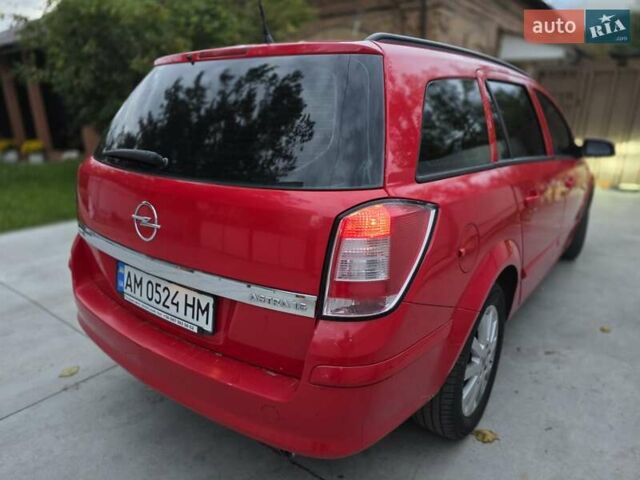 Красный Опель Астра, объемом двигателя 1.6 л и пробегом 298 тыс. км за 5200 $, фото 4 на Automoto.ua