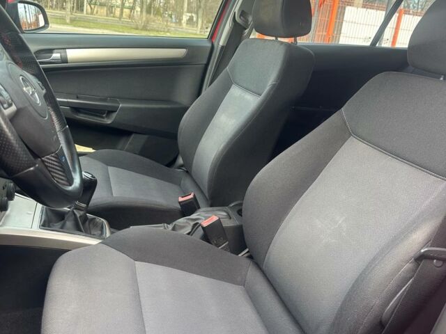 Красный Опель Астра, объемом двигателя 1.6 л и пробегом 160 тыс. км за 4900 $, фото 6 на Automoto.ua