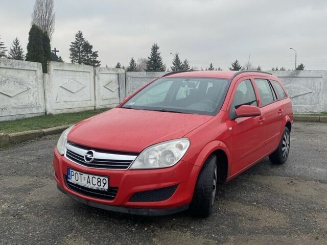 Красный Опель Астра, объемом двигателя 1.7 л и пробегом 300 тыс. км за 2750 $, фото 2 на Automoto.ua