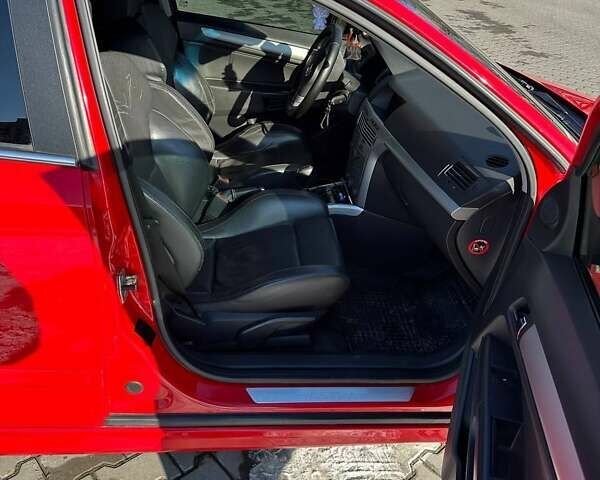 Красный Опель Астра, объемом двигателя 1.6 л и пробегом 235 тыс. км за 6500 $, фото 3 на Automoto.ua
