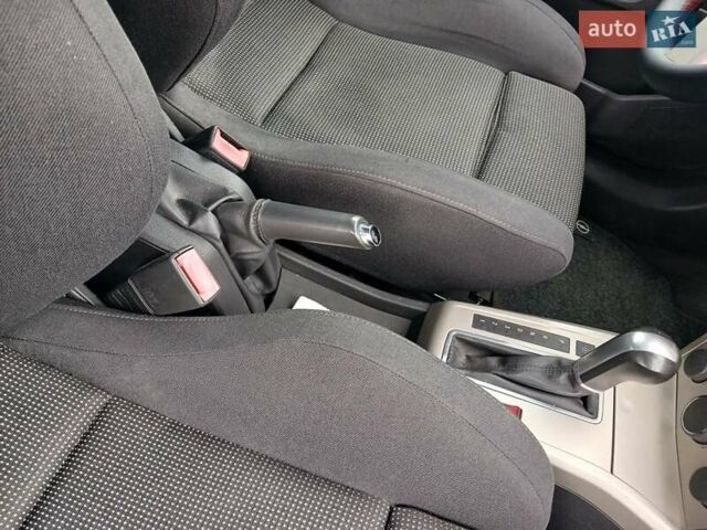Красный Опель Астра, объемом двигателя 1.8 л и пробегом 201 тыс. км за 6300 $, фото 16 на Automoto.ua