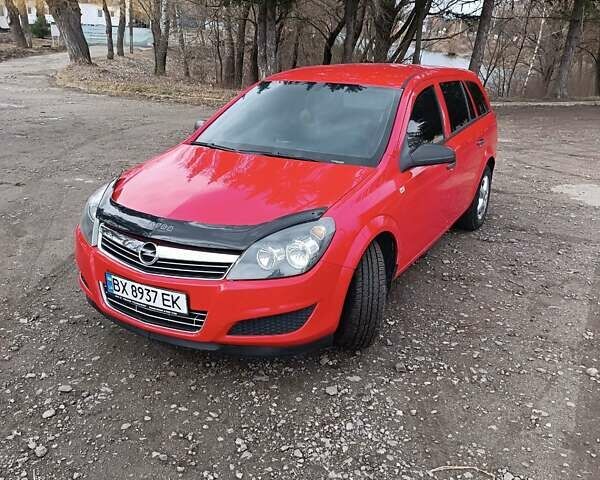 Красный Опель Астра, объемом двигателя 1.4 л и пробегом 254 тыс. км за 4100 $, фото 7 на Automoto.ua