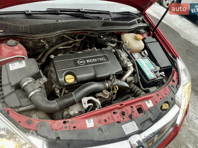 Красный Опель Астра, объемом двигателя 1.7 л и пробегом 246 тыс. км за 5200 $, фото 5 на Automoto.ua