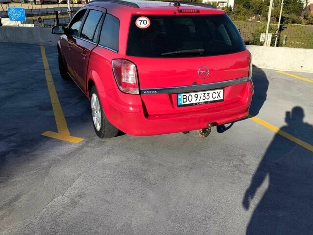 Красный Опель Астра, объемом двигателя 1.7 л и пробегом 241 тыс. км за 4900 $, фото 16 на Automoto.ua