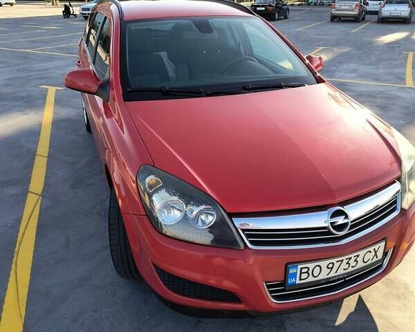 Красный Опель Астра, объемом двигателя 1.7 л и пробегом 241 тыс. км за 4900 $, фото 7 на Automoto.ua