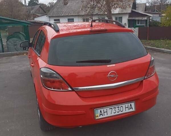 Красный Опель Астра, объемом двигателя 1.6 л и пробегом 116 тыс. км за 8155 $, фото 1 на Automoto.ua