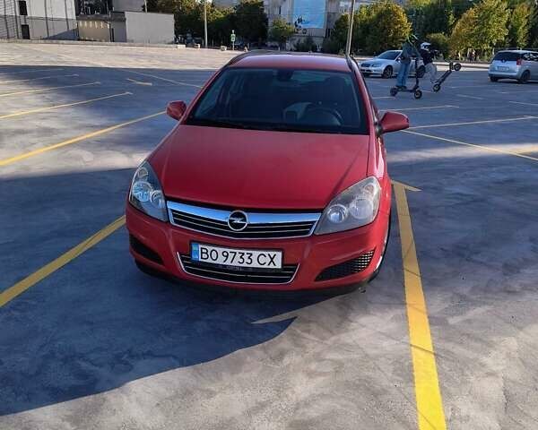 Красный Опель Астра, объемом двигателя 1.7 л и пробегом 241 тыс. км за 4900 $, фото 11 на Automoto.ua
