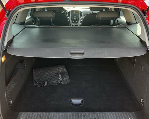 Красный Опель Астра, объемом двигателя 1.7 л и пробегом 281 тыс. км за 6800 $, фото 8 на Automoto.ua