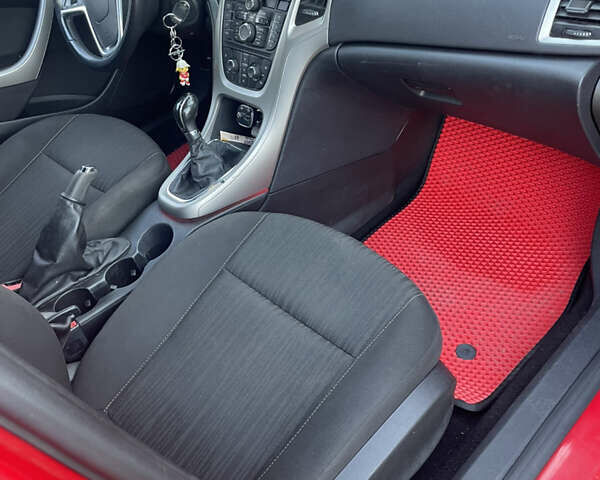 Красный Опель Астра, объемом двигателя 1.69 л и пробегом 270 тыс. км за 6600 $, фото 13 на Automoto.ua