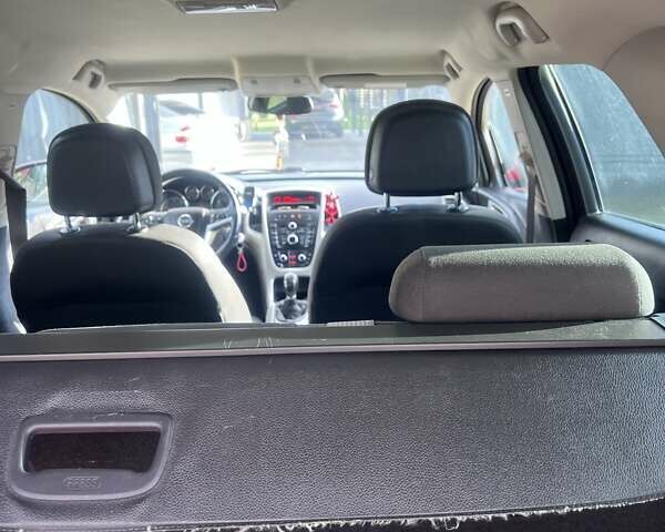 Красный Опель Астра, объемом двигателя 1.69 л и пробегом 220 тыс. км за 6600 $, фото 7 на Automoto.ua