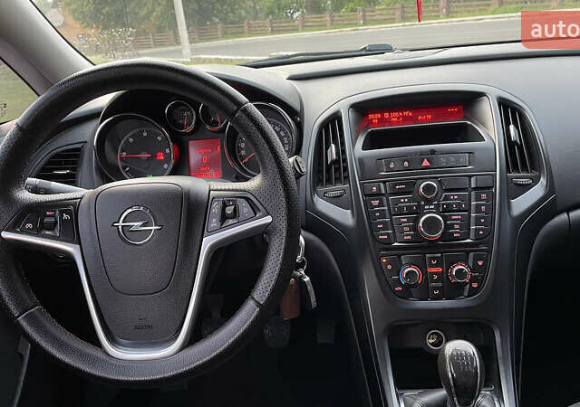 Красный Опель Астра, объемом двигателя 1.7 л и пробегом 260 тыс. км за 8100 $, фото 46 на Automoto.ua