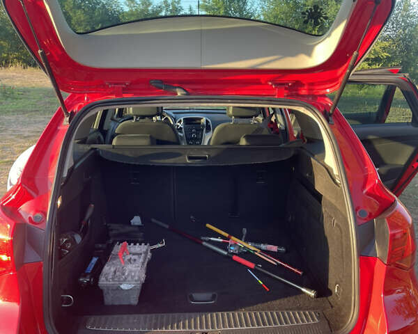 Красный Опель Астра, объемом двигателя 1.69 л и пробегом 270 тыс. км за 6600 $, фото 6 на Automoto.ua