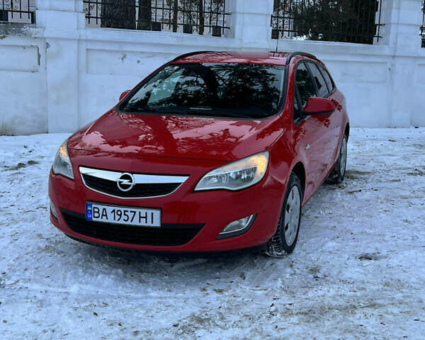 Червоний Опель Астра, об'ємом двигуна 1.3 л та пробігом 243 тис. км за 6800 $, фото 2 на Automoto.ua