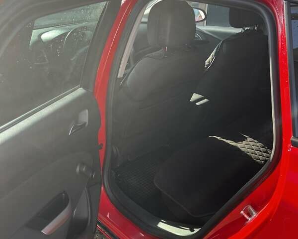 Красный Опель Астра, объемом двигателя 1.7 л и пробегом 281 тыс. км за 6800 $, фото 13 на Automoto.ua