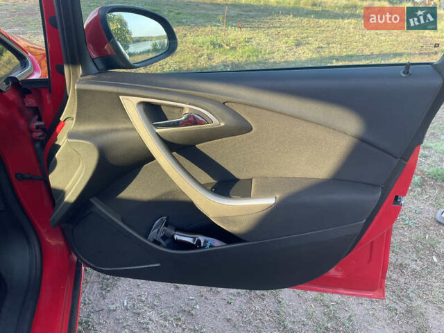 Красный Опель Астра, объемом двигателя 1.69 л и пробегом 270 тыс. км за 6600 $, фото 9 на Automoto.ua