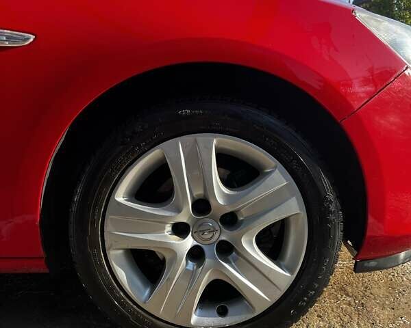 Красный Опель Астра, объемом двигателя 1.7 л и пробегом 281 тыс. км за 6800 $, фото 16 на Automoto.ua