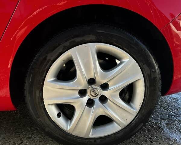 Красный Опель Астра, объемом двигателя 1.7 л и пробегом 281 тыс. км за 6800 $, фото 15 на Automoto.ua