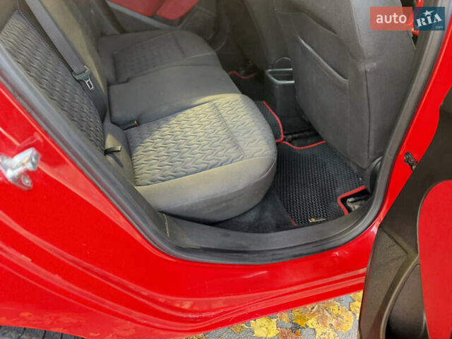 Опель Астра 2013 в Ровно на Automoto.ua Красный Опель Астра, объемом двигателя 1.7 л и пробегом 240 тыс. км за 5700 $, фото 71 на Automoto.ua