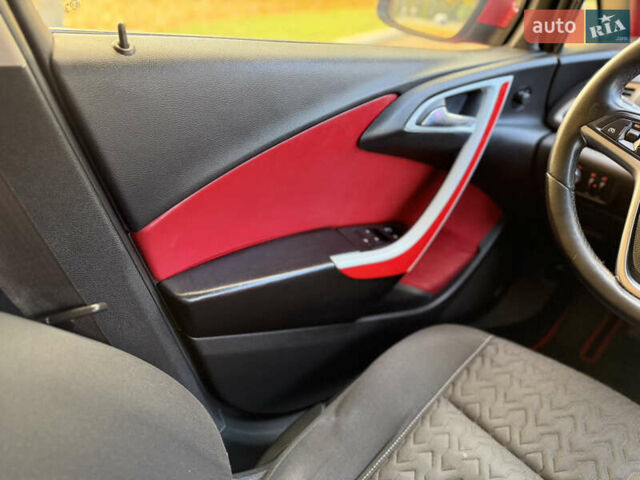 Опель Астра 2013 в Ровно на Automoto.ua Красный Опель Астра, объемом двигателя 1.7 л и пробегом 240 тыс. км за 5700 $, фото 46 на Automoto.ua