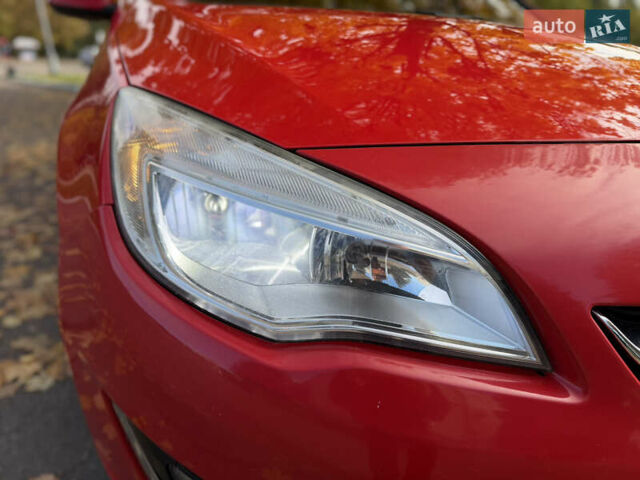 Опель Астра 2013 в Ровно на Automoto.ua Красный Опель Астра, объемом двигателя 1.7 л и пробегом 240 тыс. км за 5700 $, фото 42 на Automoto.ua