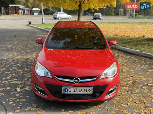 Опель Астра 2013 в Ровно на Automoto.ua Красный Опель Астра, объемом двигателя 1.7 л и пробегом 240 тыс. км за 6350 $, фото 16 на Automoto.ua