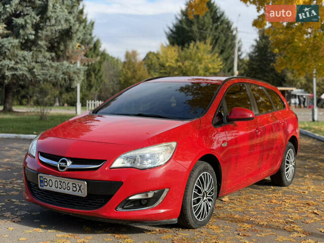 Опель Астра 2013 в Ровно на Automoto.ua Красный Опель Астра, объемом двигателя 1.7 л и пробегом 240 тыс. км за 6350 $, фото 34 на Automoto.ua