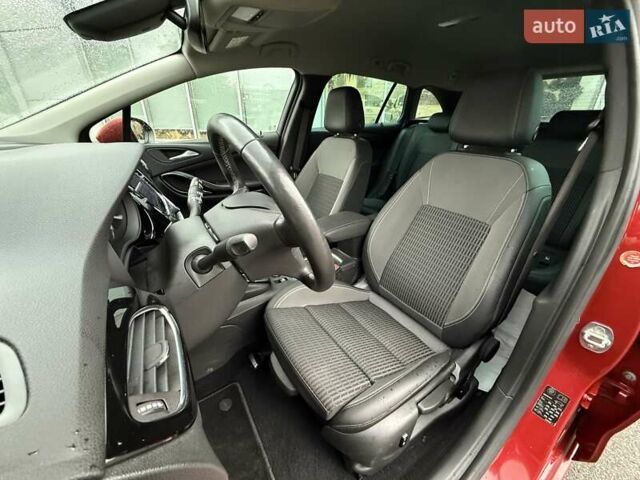 Красный Опель Астра, объемом двигателя 1.5 л и пробегом 174 тыс. км за 15300 $, фото 15 на Automoto.ua