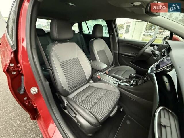 Красный Опель Астра, объемом двигателя 1.5 л и пробегом 174 тыс. км за 15300 $, фото 12 на Automoto.ua