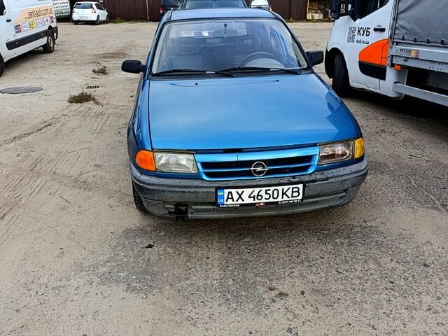 Опель Астра, объемом двигателя 1.4 л и пробегом 224 тыс. км за 1300 $, фото 2 на Automoto.ua