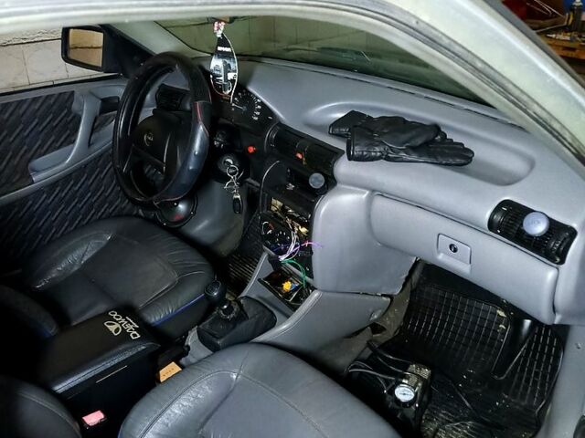 Опель Астра, объемом двигателя 16 л и пробегом 0 тыс. км за 1200 $, фото 1 на Automoto.ua