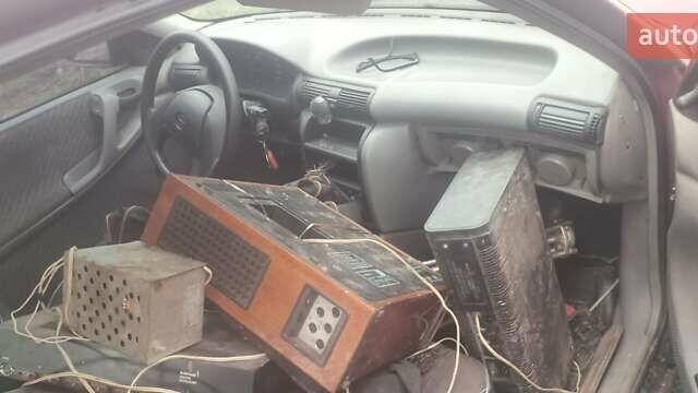 Опель Астра, объемом двигателя 1.6 л и пробегом 400 тыс. км за 400 $, фото 4 на Automoto.ua