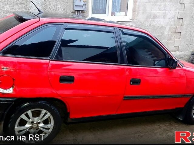 Опель Астра, объемом двигателя 1.6 л и пробегом 300 тыс. км за 1000 $, фото 3 на Automoto.ua