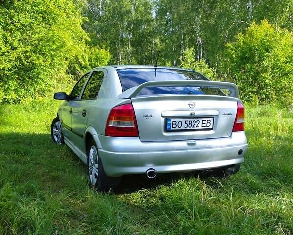 Опель Астра, объемом двигателя 1.39 л и пробегом 250 тыс. км за 3400 $, фото 2 на Automoto.ua
