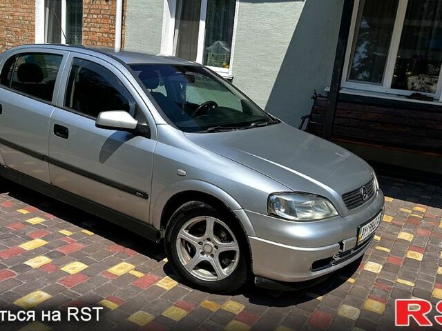 Опель Астра, объемом двигателя 2 л и пробегом 300 тыс. км за 2400 $, фото 3 на Automoto.ua