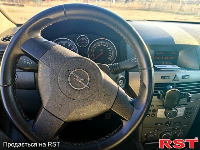Опель Астра, объемом двигателя 1.6 л и пробегом 271 тыс. км за 4600 $, фото 4 на Automoto.ua