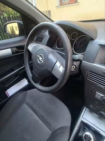Опель Астра, объемом двигателя 1.36 л и пробегом 224 тыс. км за 4100 $, фото 4 на Automoto.ua