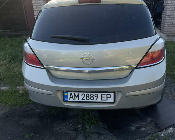 Опель Астра, объемом двигателя 1.6 л и пробегом 209 тыс. км за 4500 $, фото 4 на Automoto.ua