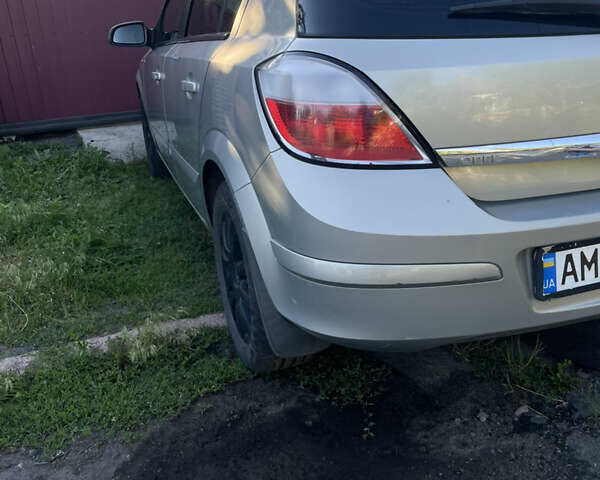 Опель Астра, объемом двигателя 1.6 л и пробегом 209 тыс. км за 4500 $, фото 3 на Automoto.ua