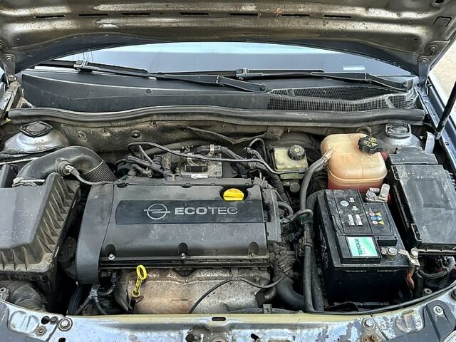 Опель Астра, объемом двигателя 1.6 л и пробегом 290 тыс. км за 2900 $, фото 7 на Automoto.ua
