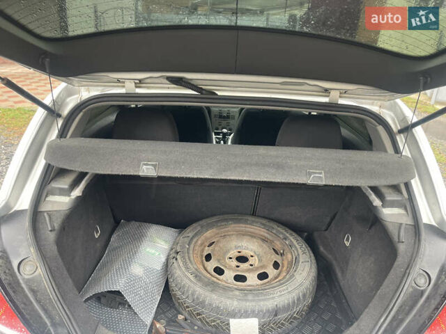Опель Астра, объемом двигателя 1.6 л и пробегом 282 тыс. км за 3950 $, фото 8 на Automoto.ua
