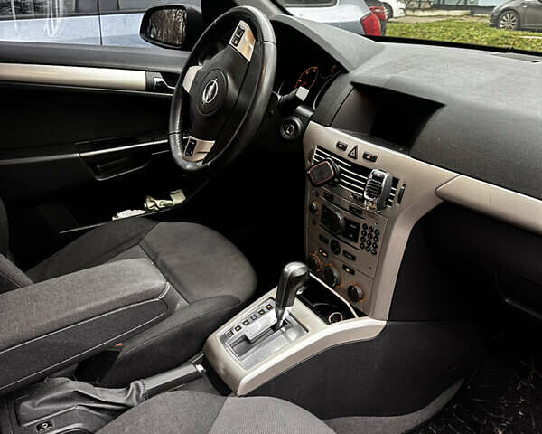 Опель Астра, объемом двигателя 1.9 л и пробегом 300 тыс. км за 5500 $, фото 6 на Automoto.ua