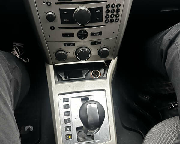 Опель Астра, объемом двигателя 1.9 л и пробегом 300 тыс. км за 5500 $, фото 20 на Automoto.ua