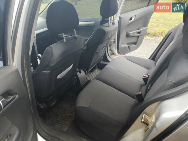 Опель Астра, объемом двигателя 1.6 л и пробегом 144 тыс. км за 5600 $, фото 2 на Automoto.ua