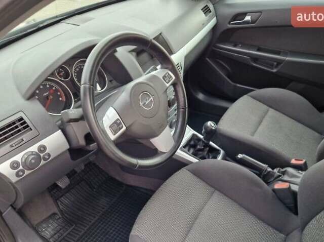 Опель Астра, объемом двигателя 1.8 л и пробегом 179 тыс. км за 6000 $, фото 24 на Automoto.ua
