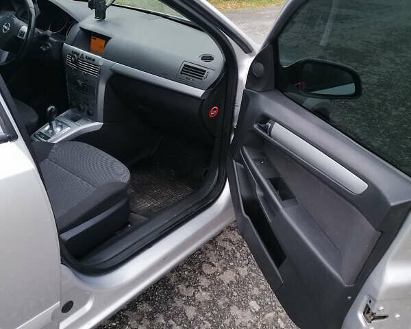 Опель Астра, об'ємом двигуна 1.6 л та пробігом 225 тис. км за 6100 $, фото 11 на Automoto.ua