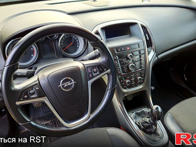 Опель Астра, объемом двигателя 1.7 л и пробегом 203 тыс. км за 6000 $, фото 11 на Automoto.ua