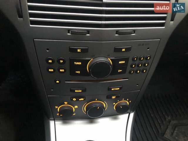 Опель Астра, объемом двигателя 1.6 л и пробегом 136 тыс. км за 7500 $, фото 5 на Automoto.ua