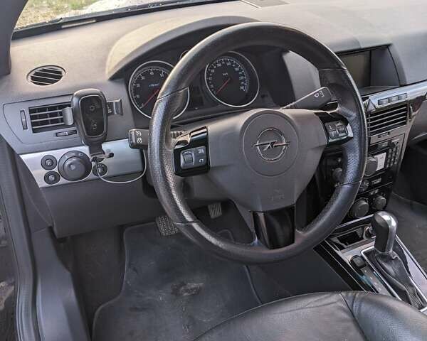 Опель Астра, объемом двигателя 1.8 л и пробегом 242 тыс. км за 6800 $, фото 13 на Automoto.ua