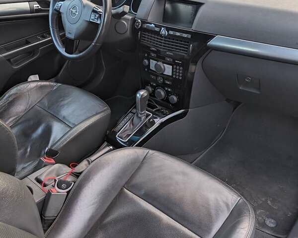 Опель Астра, объемом двигателя 1.8 л и пробегом 242 тыс. км за 6800 $, фото 10 на Automoto.ua