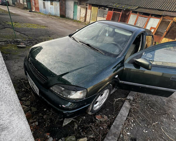 Опель Астра, объемом двигателя 2.2 л и пробегом 400 тыс. км за 2400 $, фото 2 на Automoto.ua